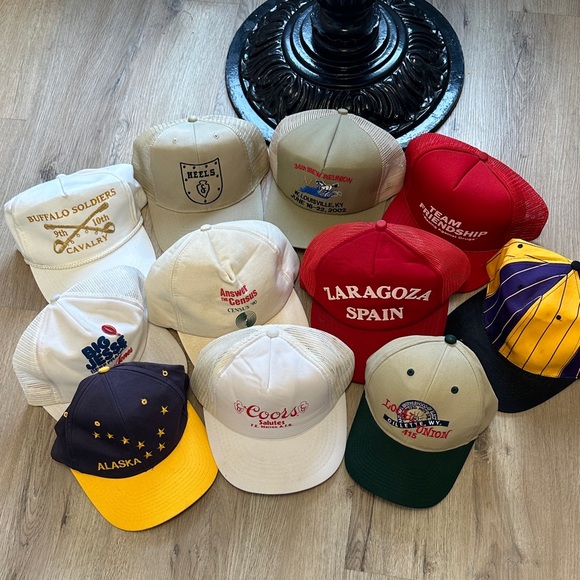 Vintage hats - Lot of 22 - Picture 3 of 11